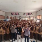 Melalui Program “Mahasiswa Mengajar Polda Metro Jaya”, Polres Metro Bekasi Gelar Penyuluhan Bahaya Kenakalan Remaja di SMAN 1 Cibitung