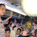 Kapolsek Setu Pimpin Pelepasan 700 Warga ke Monas untuk Memeriahkan Hari Bhayangkara ke-79