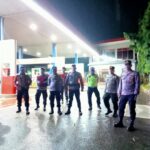 Kapolsek Setu Pimpin Patroli Biru Malam Hari, Warga Sambut Baik Kehadiran Polisi