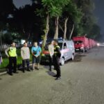 Polsek Cikarang Timur Tertibkan Truk Parkir Liar di Depan Ruko Gardenia