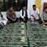 Kapolsek Cikarang Timur Tarawih Keliling di Masjid Jamie Al-Ikhlas, Sampaikan Pesan Kamtibmas dan Serap Aspirasi Warga