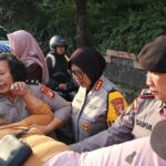 Respons Cepat, Kombes Pol Sumarni, SIK, SH, MH Sigap Evakuasi Korban Kecelakaan di Tambun Kab. Bekasi
