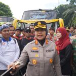 Ribuan Buruh Bekasi Berangkat ke Monas, Polres Metro Bekasi Berikan Pengamanan dan Pelayanan Maksimal Sejak Dini Hari