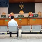 Hakim Perberat Hukuman Penyuap Bupati Bekasi Nonaktif Jadi 3 Tahun 3 Bulan Penjara