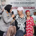 Kapolres Metro Bekasi Jalin Silaturahmi Kamtibmas Bersama Warga Bojongmangu, Hadirkan Bakti Kesehatan hingga Bantuan Sosial