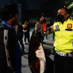 Menyusuri Sunyinya Malam, Polres Metro Bekasi Perkuat Pengamanan Wilayah Lewat Patroli Skala Besar