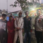 Respons Cepat Bhabinkamtibmas Sertajaya Tertibkan Pengamen Berkostum Pocong yang Resahkan Warga