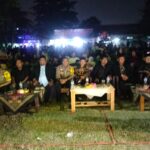 Bhabinkamtibmas Polsek Cikarang Timur Kawal Panggung Gembira Darussalam Show, Acara Berlangsung Aman dan Meriah