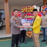 Ahmad Bin Olim Beri Kejutan HUT Bhayangkara ke-80, Dukung Polsek Cikarang Barat Semakin Dekat dengan Masyarakat